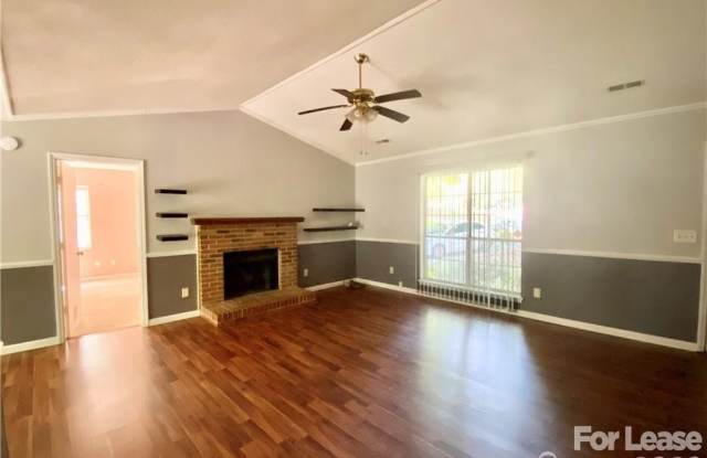 3914 Aster Drive Gallery 3