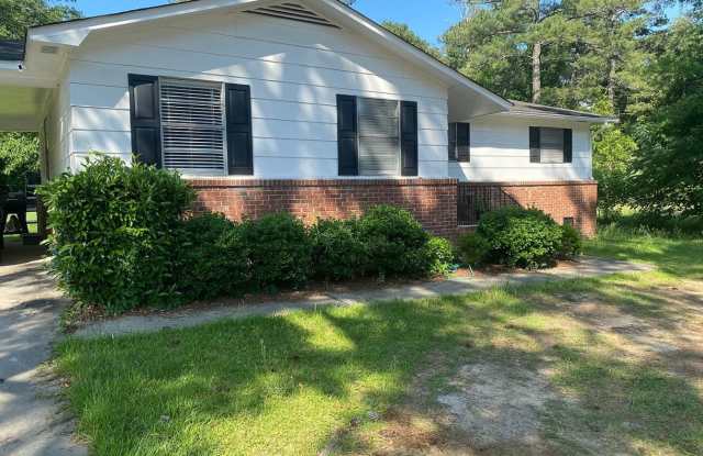 Charming  Move In Ready 3-Bedroom Home - Available April 15th! photos photos