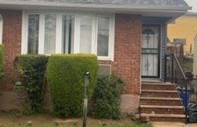 142-07 130th Ave - 142-07 130th Avenue, Queens, NY 11436