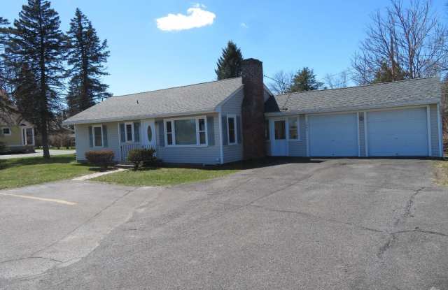 3045 US-9 - 3045 U.S. 9, Columbia County, NY 12184
