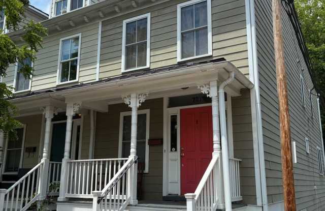 5 Bedroom Home in VCU Area photos photos