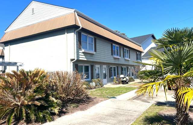 Pet friendly! 2 Bedroom, 1.5 Bath Town Home Located at East Coast Palms! photos photos