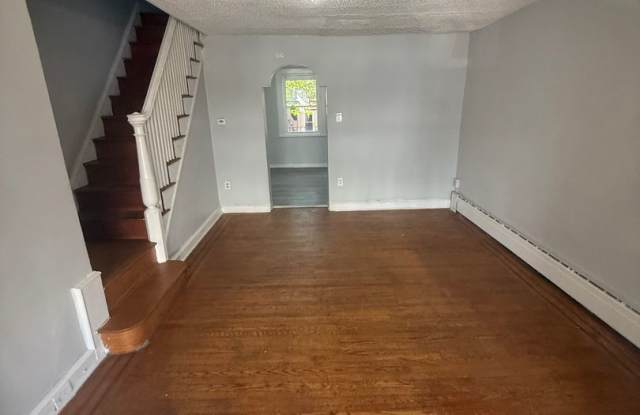 3 bedroom renovated property section 8 approved Gallery 4