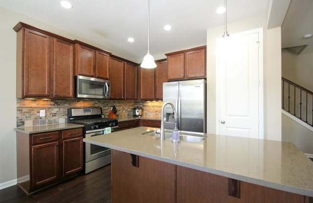 12569 Naples Street Northeast - 1, Unit B Gallery 4
