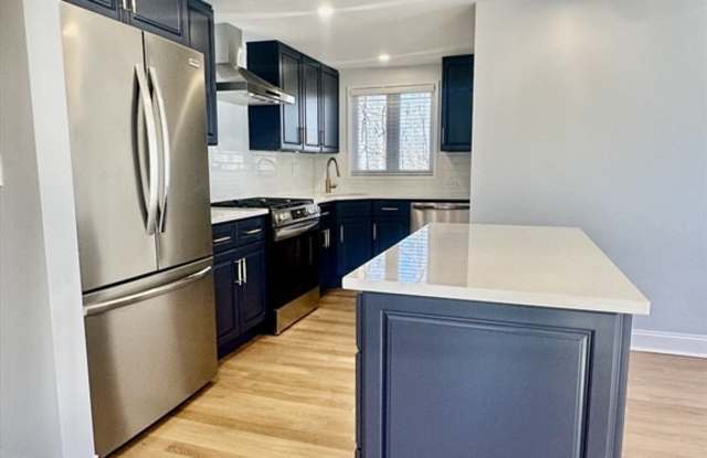 100 Gladeside Ave photos photos