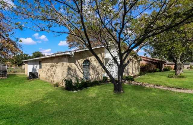 633 Priscilla Lane Gallery 2