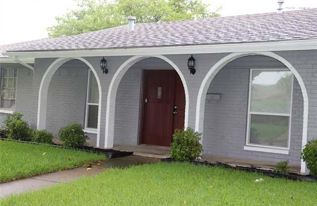 2713 Monticello Drive Gallery 2