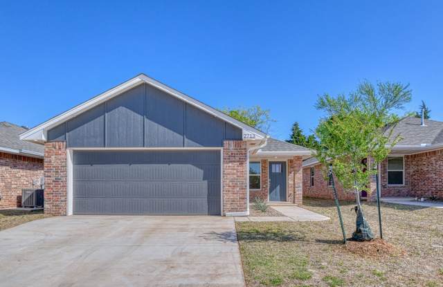 New Construction in Varenna Landing! Storm shelter and lawn care included! photos photos
