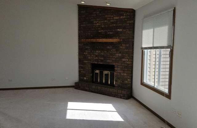 2493 Brunswick Circle Gallery 2