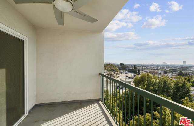 8550 Holloway Dr unit: 405 photos photos