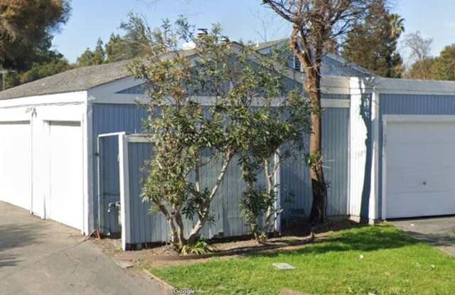 5577 Tree Swallow Court - 5577 Tree Swallow Court, Stockton, CA 95207