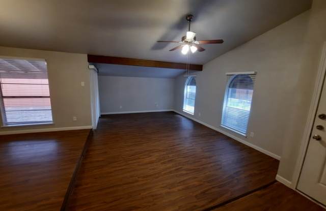 421 Thistle Drive Gallery 3