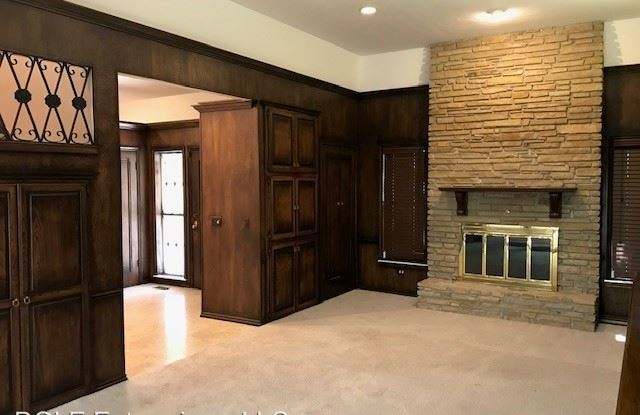 1513 Duffner Gallery 3