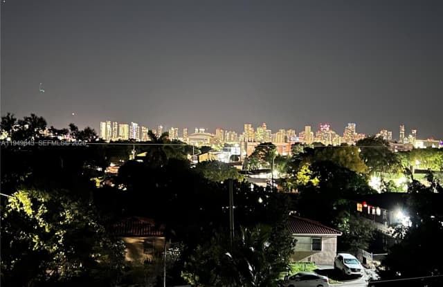 3640 NW 9th St photos photos