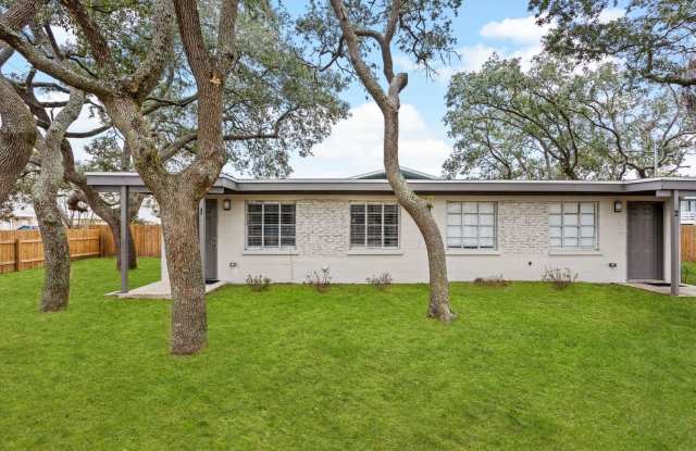 Quaint 1 bedroom cottage in Fort Walton Beach! photos photos