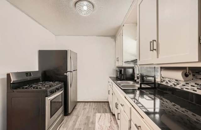 3924 Lyndale Ave N photos photos