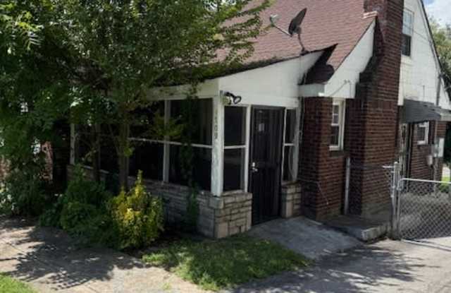 1709 Stewart Place photos photos