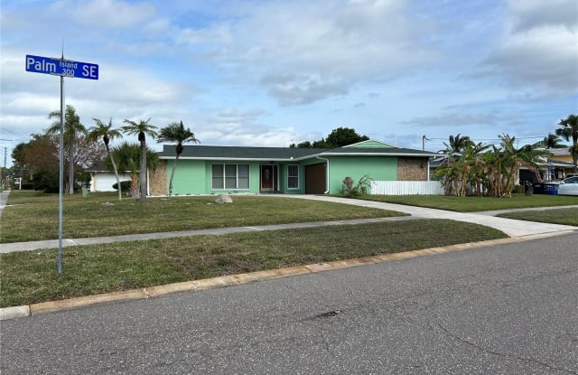 469 ISLAND WAY Gallery 2