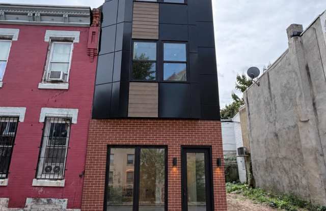 1008 W ORLEANS Street Gallery 1