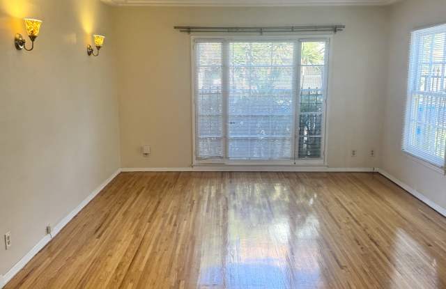 349 N Hayworth Ave photos photos
