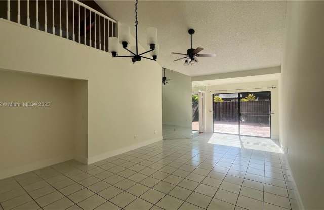 10295 SW 137th Pl photos photos