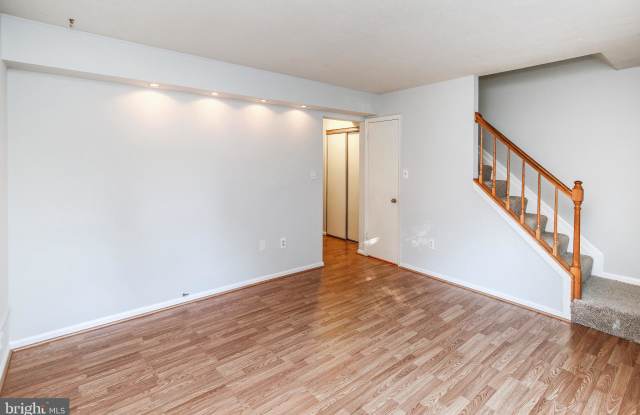 15717 AMBIANCE DRIVE Gallery 4