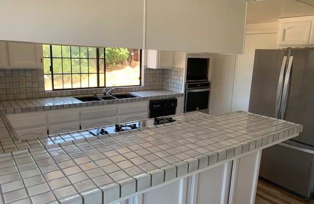 183 Las Flores Drive - B Gallery 4
