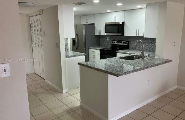 10695 SW 76th Ter #0 MIAMI, FL 33173 - 10695 Southwest 76th Terrace, Kendall, FL 33173