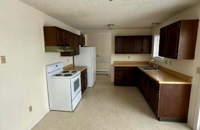 2 Bedroom 1 Bath Duplex - NEW LOW PRICE photos photos