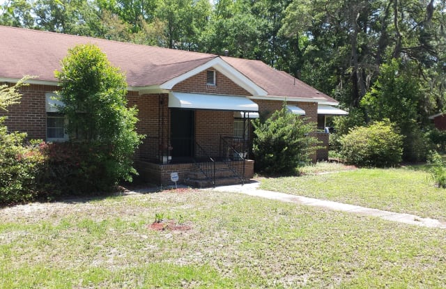 314 Sams Point Road - 314 Sams Point Road, Beaufort County, SC 29907