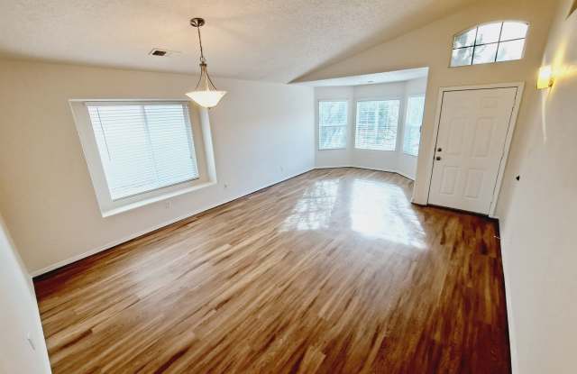 MOVE IN SPECIAL! 4 bed, 2 bath 1,800 sq ft in the Huning Ranch. - 590 Rain Lily Road Southwest, Los Lunas, NM 87031