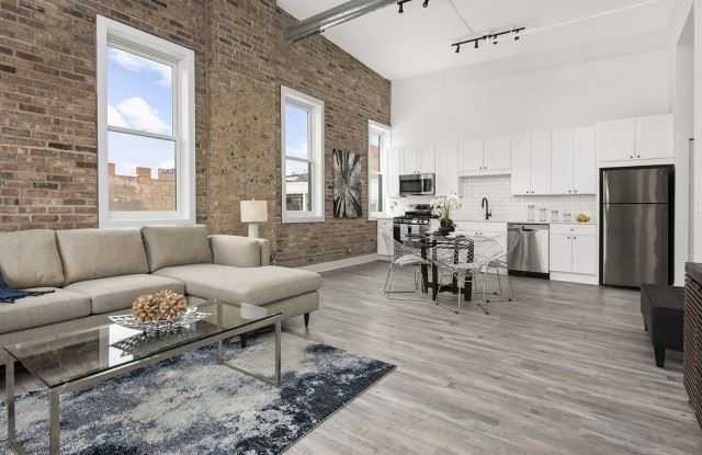 1920 N Milwaukee Ct 503 Gallery 4