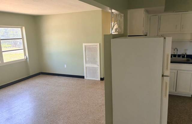 Corner lot 2 Bedroom, 1 Bath Home in New Port Richey Gallery 3