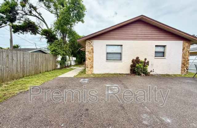 1772 Farrell Ave B photos photos