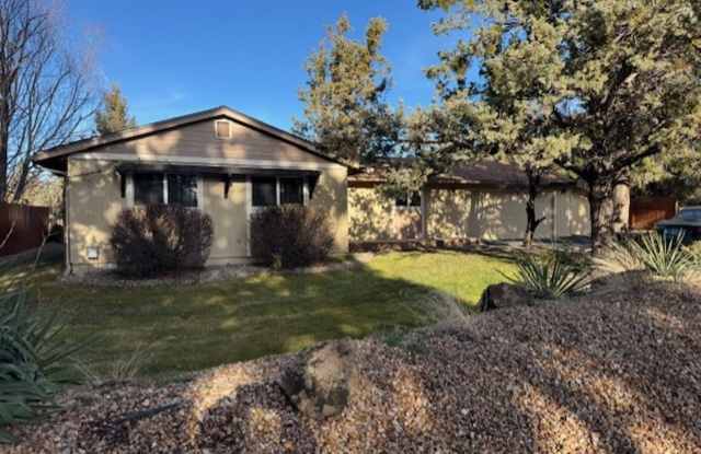 Single level home NE Bend with RV parking photos photos Single level home NE Bend with RV parking photos photos