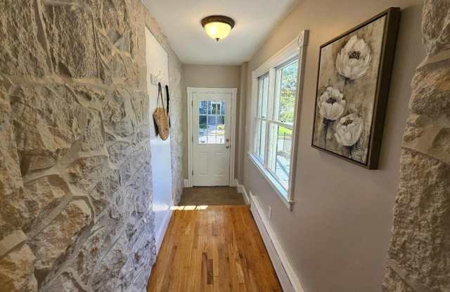 249 HIGHLAND AVENUE Gallery 2