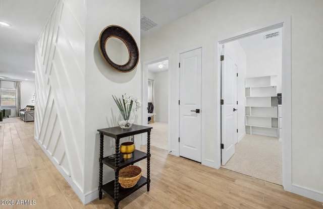 8620 W HAYWARD Avenue photos photos