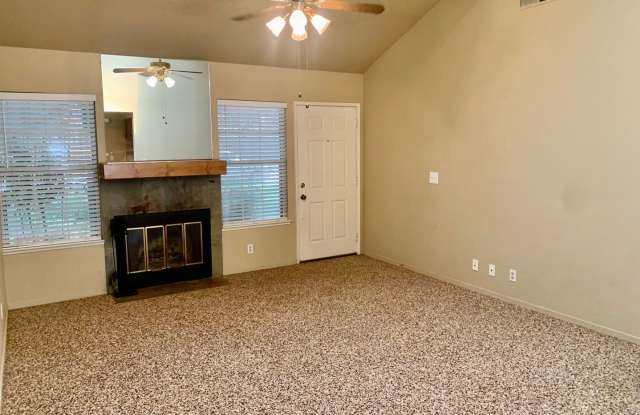 1525 Mayflower Way Gallery 2