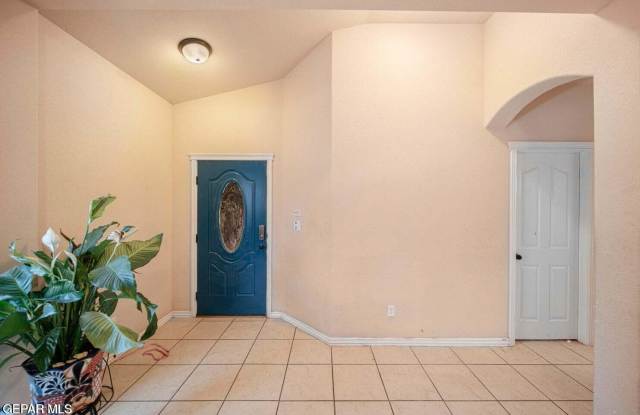 2924 PINO TRISTE Drive Gallery 2