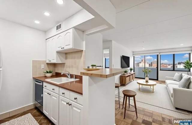 1600 Center Avenue 7D - 1600 Center Avenue, Fort Lee, NJ 07024