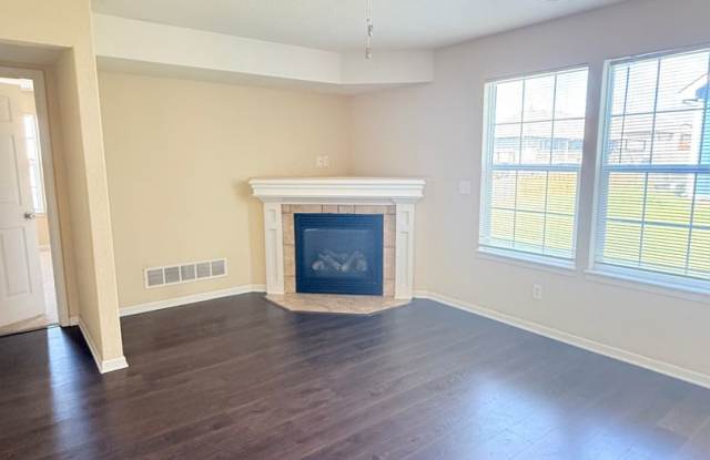 **Comfort, Convenience & Space Near Fort Riley!** Gallery 3