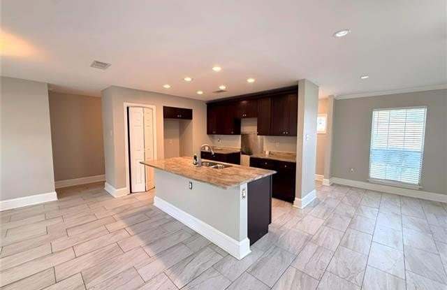 7920 BRANCH Drive Gallery 3