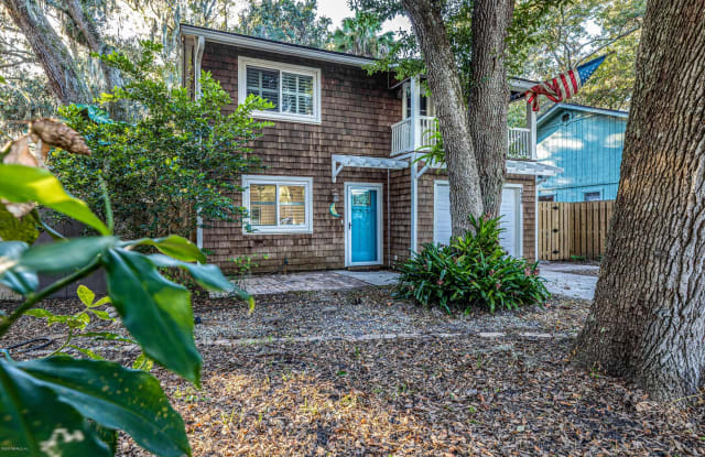 1020 22ND ST N - 1020 22nd Street North, Jacksonville Beach, FL 32250