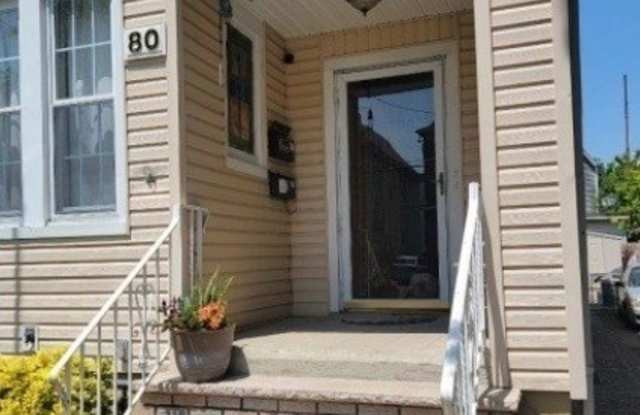 80 Knapp Ave photos photos