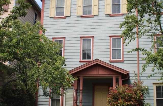 2027 TSUSHIMA ST HERCULES, CA 94547 photos photos