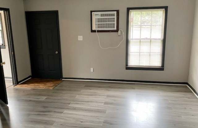 3419 Alpine St. Gallery 2