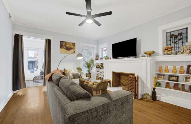 3226 West Potomac Avenue photos photos