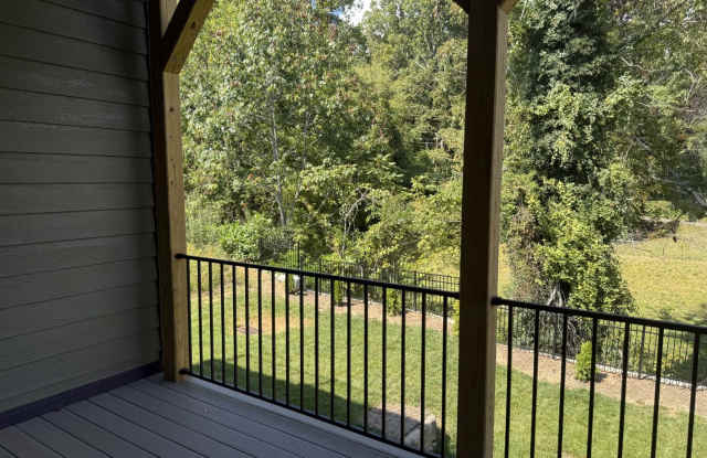 New Home off Tunnel Road Gallery 4