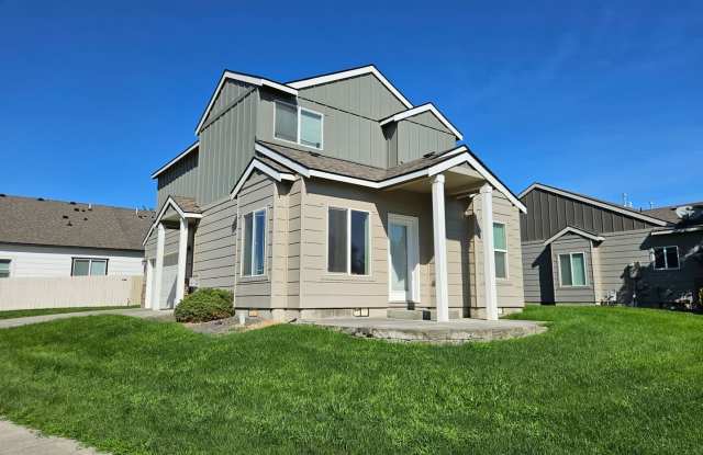 *360 TOUR AVAILABLE* Beautifully Remodeled 2-Story Home Available Now! photos photos *360 TOUR AVAILABLE* Beautifully Remodeled 2-Story Home Available Now! photos photos
