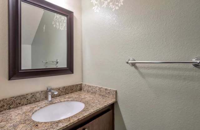 101 Del Valle Cir Gallery 4